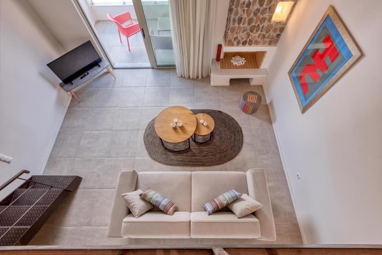 Saronis Suites Saronida Εξωτερικό φωτογραφία