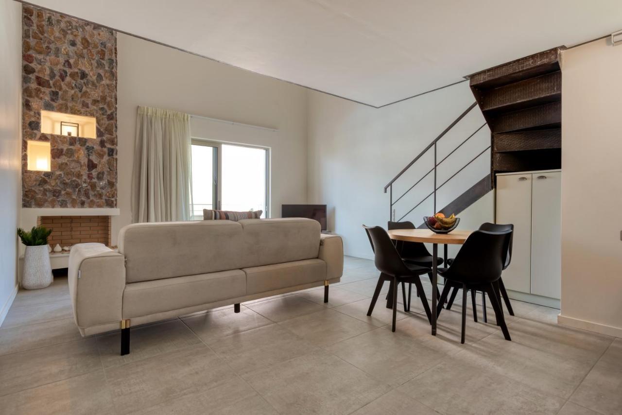 Saronis Suites Saronida Εξωτερικό φωτογραφία