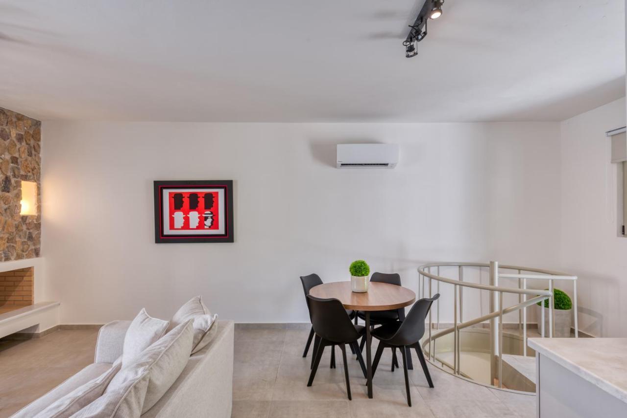 Saronis Suites Saronida Εξωτερικό φωτογραφία
