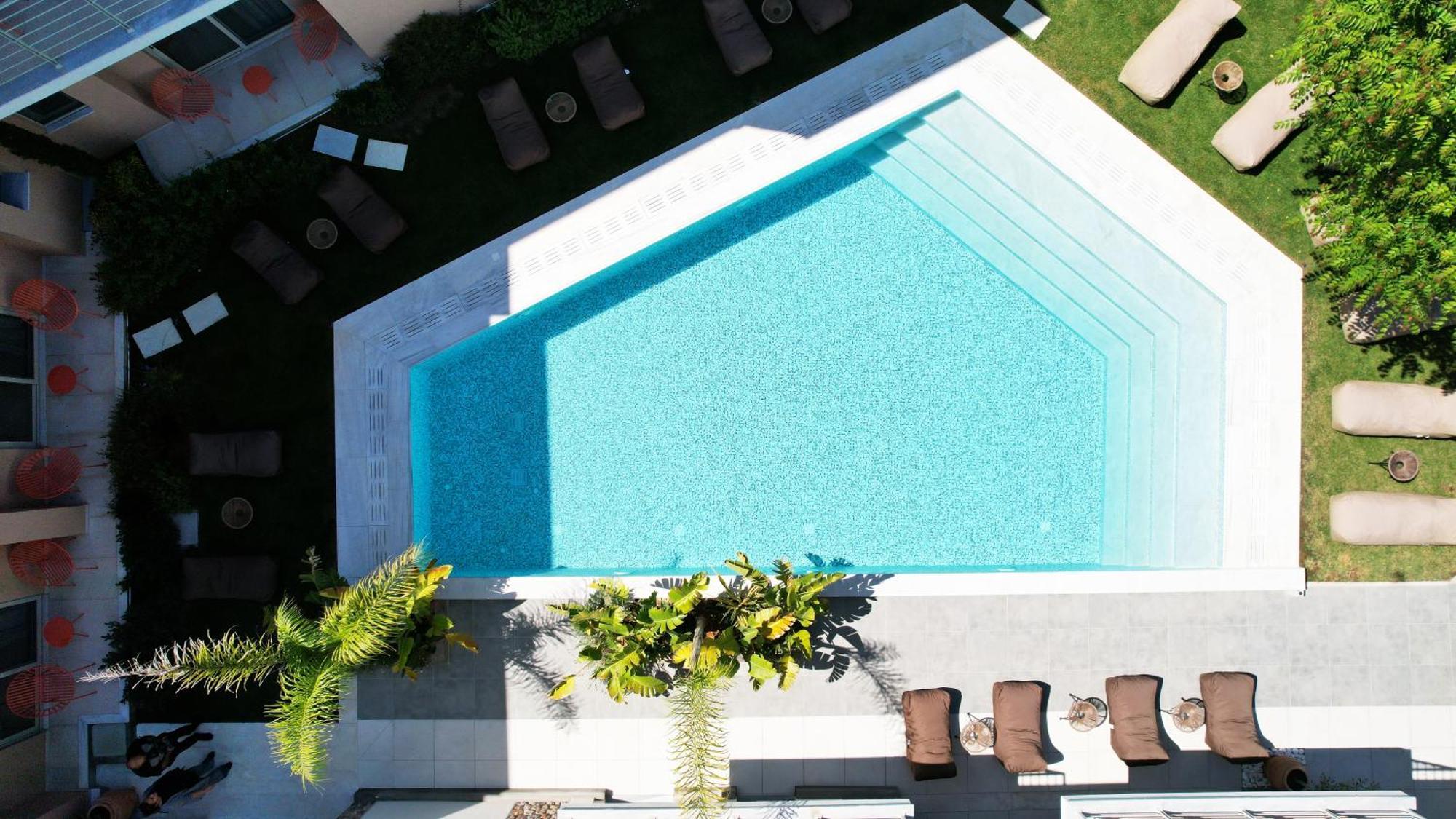 Saronis Suites Saronida Εξωτερικό φωτογραφία